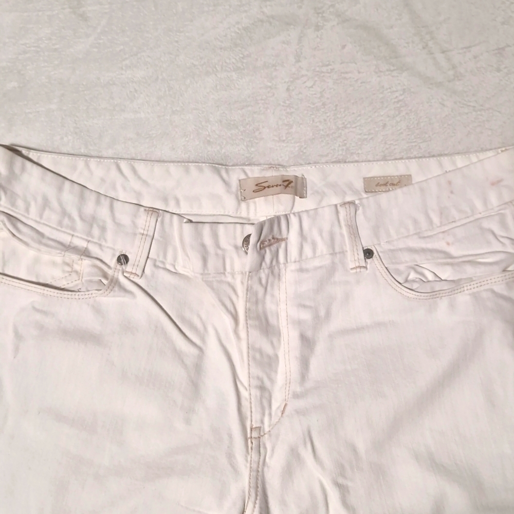 Seven white jeans